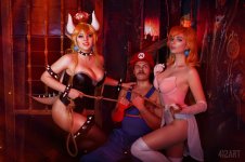 princess_peach_bowsette_mario_cosplay_by_agflower_dd45x0t.jpg